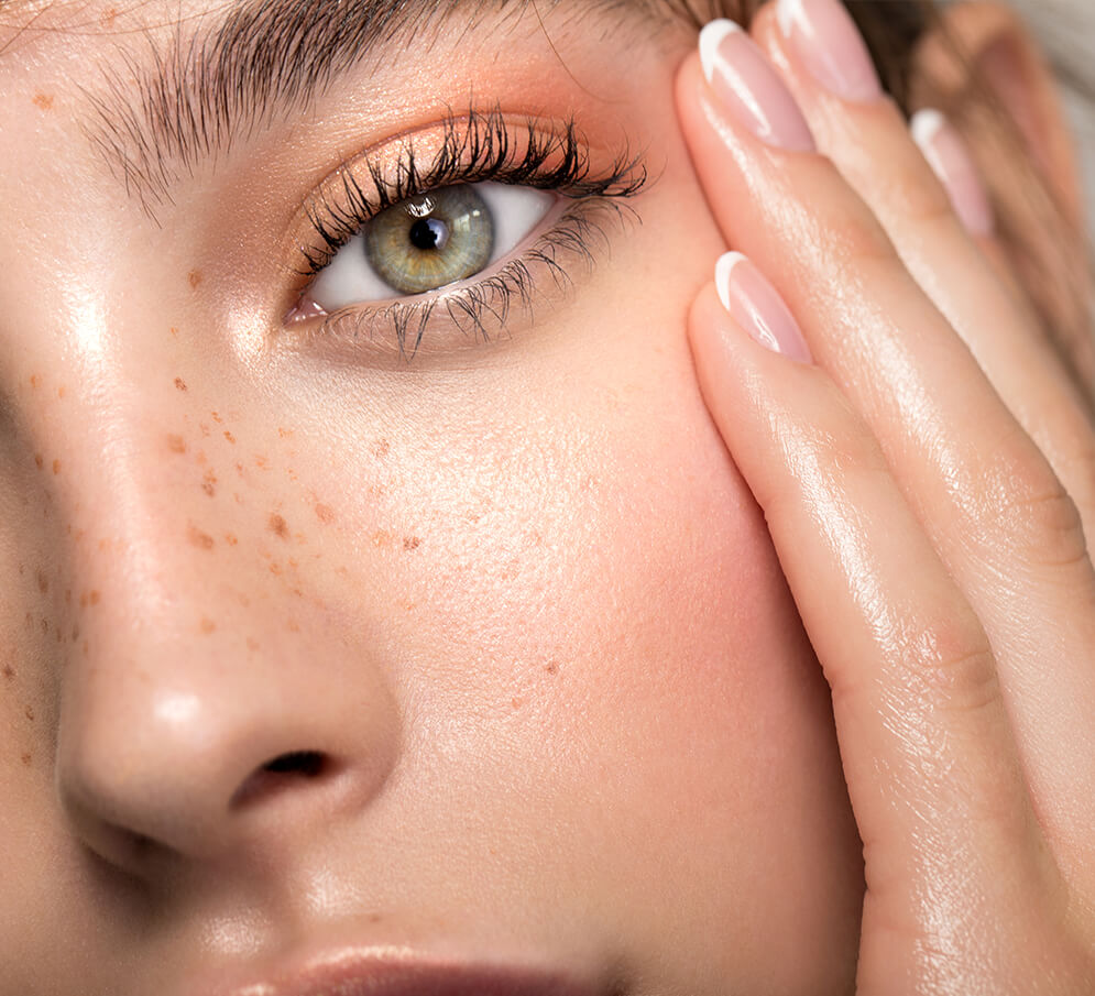 The Pore-Refining Power Couple: Inside the Protocol for Matte, Filter-Smooth Skin