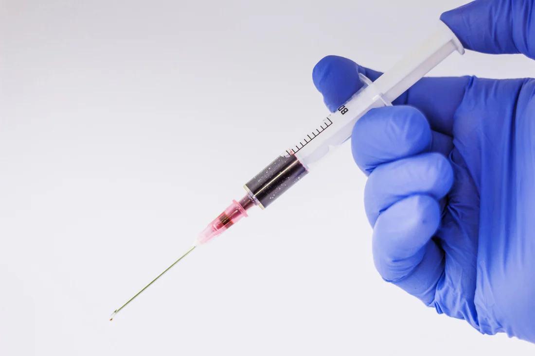 Non-Surgical Jawline Contouring: What to Expect from Lipolytic Injections